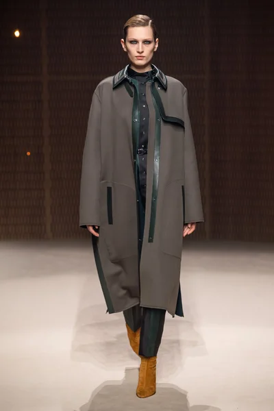 Look 37